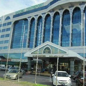 The Centrepoint Hotel Bandar Seri Begawan Exterior photo