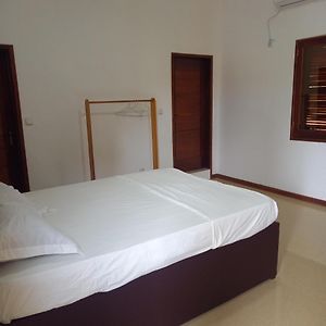 Moradia Turistica Mj Rooms City Sao Tome Exterior photo