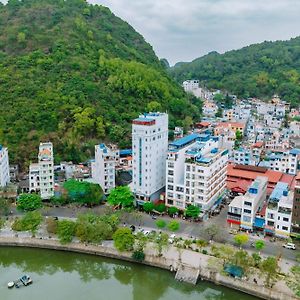 Chu Long Hotel Catbaisland Chan Chau Exterior photo