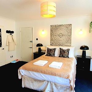 Rose Homestay Brighton - Free Parking Ensuite Studio Room Near Brighton Uni Exterior photo