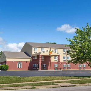 Super 8 By Wyndham Ottawa Hotel Exterior photo