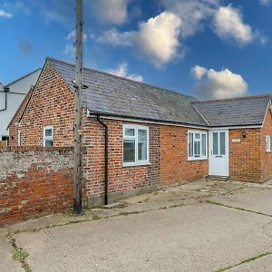 Pass The Keys The Nest Villa Rochford Exterior photo