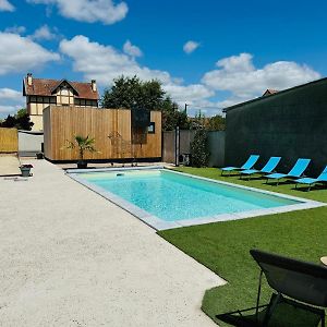 Chalet Moderne Avec Piscine Villa Vittel Exterior photo