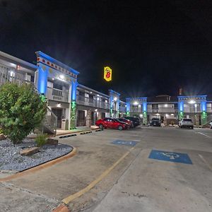 Super 8 By Wyndham Mcallen-Downtown-Airport-La Plaza Mall Motel Exterior photo