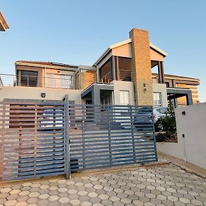 Hilltop Haven Apartment Maseru Exterior photo