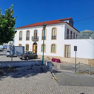 S Pedro Serta Villa Exterior photo