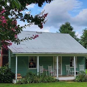 Graves Mountain Farm & Lodges Syria Exterior photo