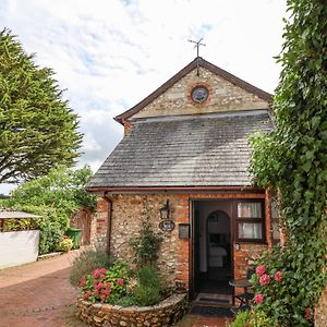 Coach Cottage Colyton Exterior photo