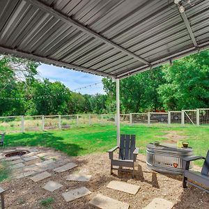 Dog-Friendly Midlothian Home With Yard, Fire Pit! Exterior photo