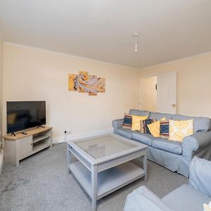 Redhill Surrey 2 Bedroom Pet Friendly Apartment By Sublime Stays Exterior photo