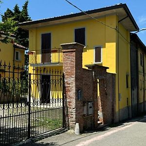 Oltre Po Pavese Villa Canneto Pavese Exterior photo