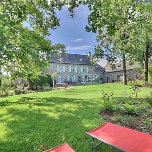 Le Jardin De Quercus Bed & Breakfast Bazouges-la-Perouse Exterior photo