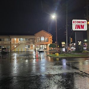 Economy Inn Bellmawr Exterior photo