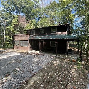 Rock Stalls Lodge Hocking Hills Logan Exterior photo