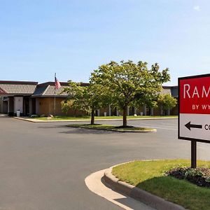 Ramada By Wyndham Alpena Hotel Exterior photo