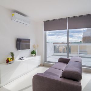 Private Penthouse With Terrace Spinola Bay - Cityapartmentstay Saint Julian's Exterior photo