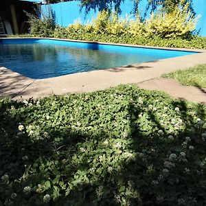 Hospedaje Centrico Con Piscina Hotel Chillan Exterior photo