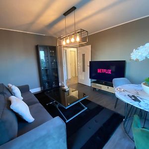 Appartement Epi Dor Netflix Saint-Cyr-l'Ecole Exterior photo