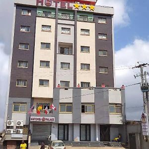 Matcheu Palace Hotel Yaounde Exterior photo