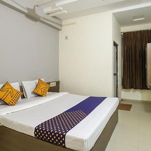 Hotel O Divya Palace Naroda Exterior photo