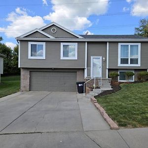 Cozy Cunningham Villa Omaha Exterior photo