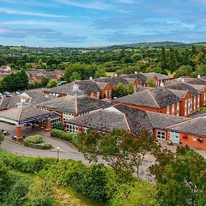 Bromsgrove Hotel And Spa Exterior photo