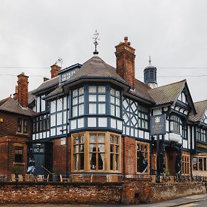 The Dukeries Lodge, Edwinstowe, Nottinghamshire Exterior photo