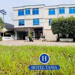 Hotel Tania Caucasia Exterior photo