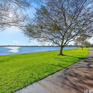 D132 Well Keep Secret Lake Home Altona Exterior photo