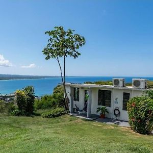 Sunset Cliff Apartment Aguadilla Exterior photo