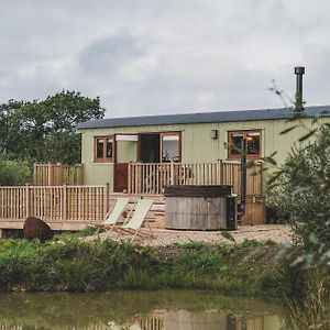 Herdsmans Hideaway Villa Holsworthy Exterior photo