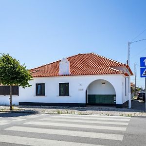 Casa Camarinhas Bed & Breakfast Sao Jacinto Exterior photo