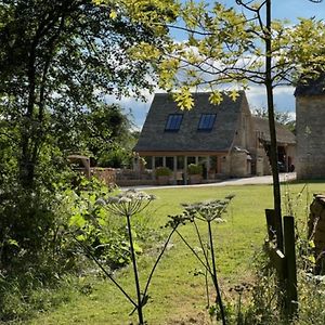 Idyllic Secluded Hideaway With Countryside Views On The Edge Of The Cotswolds Villa Hailey Exterior photo