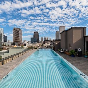 888 Baronne Aparthotel New Orleans Exterior photo