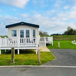 The Pastures Holiday Lodge Tattershall Exterior photo