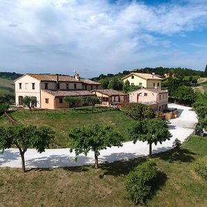 Attractive Apartment With Shared Pool Montecarotto Exterior photo