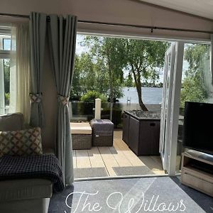 The Willows Jet Ski Lake View Tattershall Lakes Hotel Exterior photo