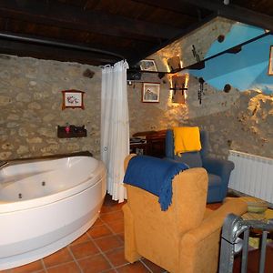 Casa La Cantonera Con Zona Relax Jacuzzi Villa La Cuba Room photo