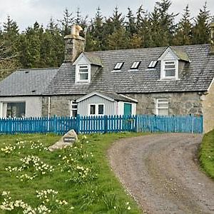 Reids Cottage Lairg Exterior photo