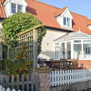 Granary Cottage Bentley  Exterior photo