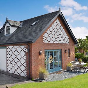 The Hen House At The Old Parsonage Villa Cotebrook Exterior photo