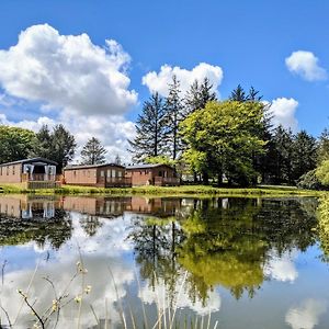 Herons Log Cabin Villa Rosebush Exterior photo