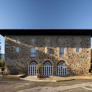 Etxeaundi Hotel Boutique Onate Exterior photo