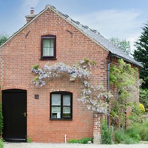 The Small Barn Villa Wood Norton Exterior photo