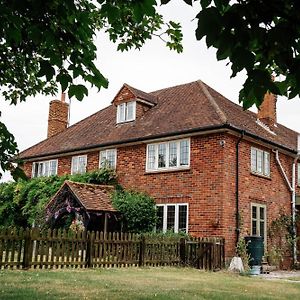 Chadwell Hill Farm Bed & Breakfast Longwick Exterior photo