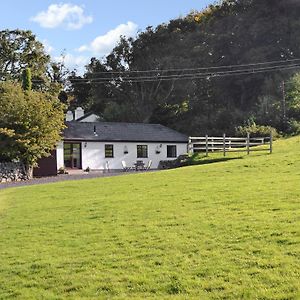 Tan Rallt Barn Villa Tregarth Exterior photo