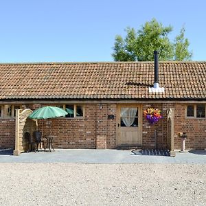 The Cow Shed Villa Arlingham Exterior photo