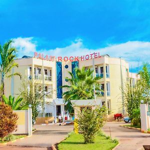 Palast Rock Hotel Bugesera Exterior photo