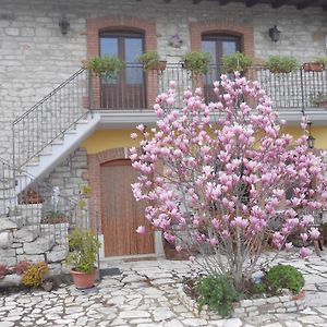 Masseria Rosella - Longhi Bed & Breakfast Pietrelcina Exterior photo