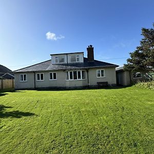 Moorings Villa Fairbourne Exterior photo